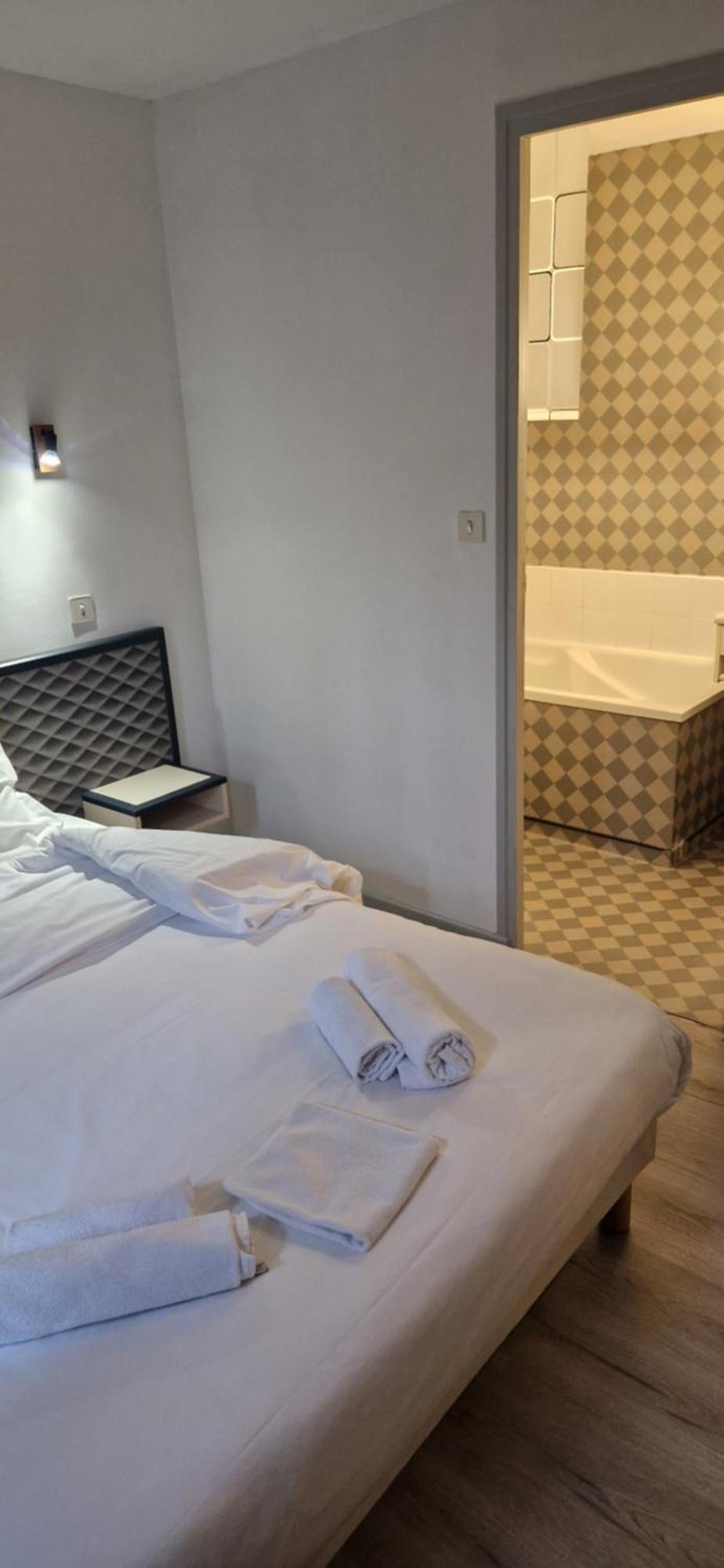 Hotel 1610 Entraygues-sur-Truyère Eksteriør billede